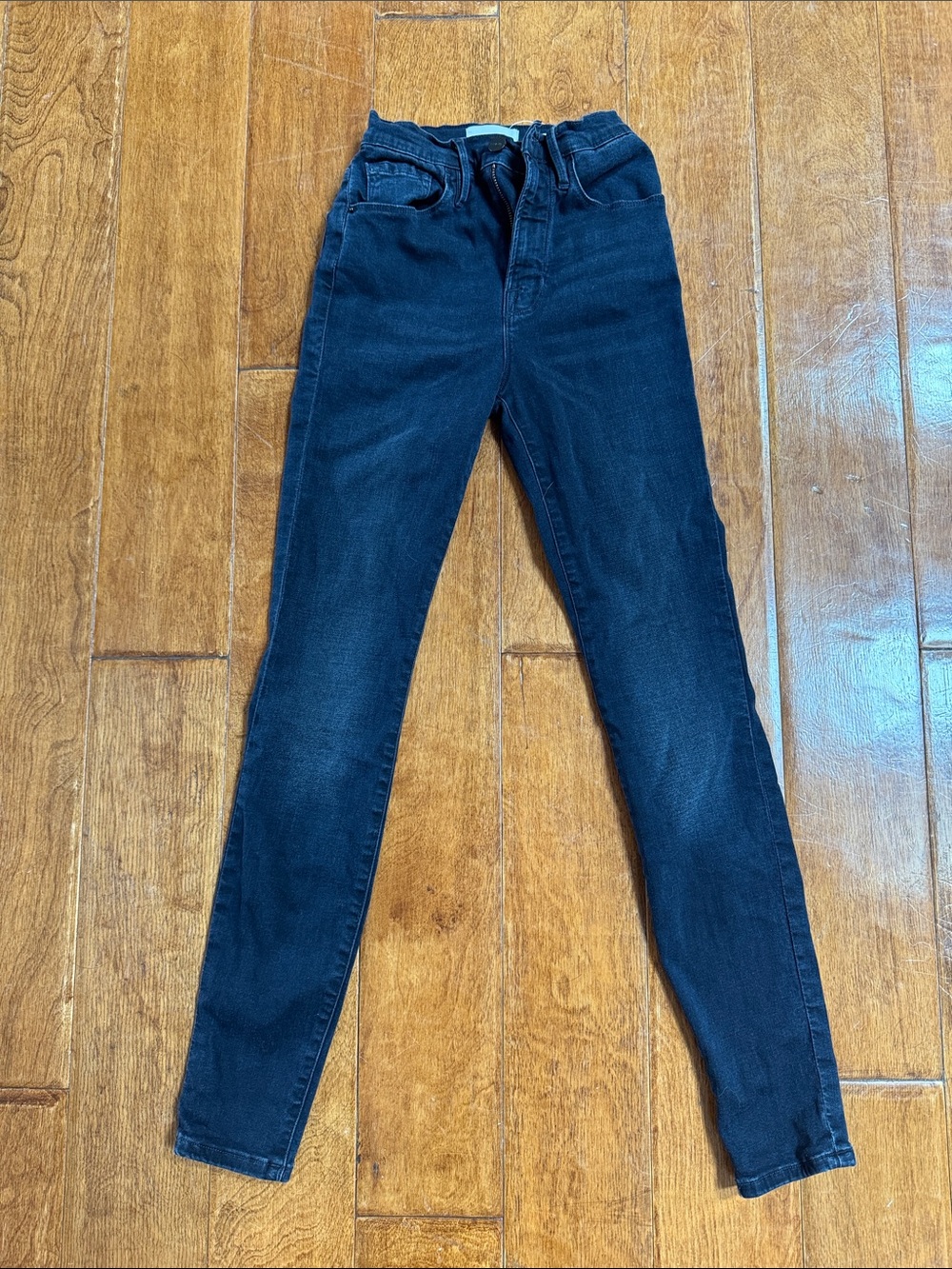 Frame Denim Women's Skinny Jeans in Dark Blue Wash